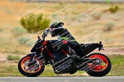 media/Apr-13-2025-TrackXperience (Sun) [[fb1ef998a6]]/Level 2 (Intermediate)/Turn 2 (Session 5)/